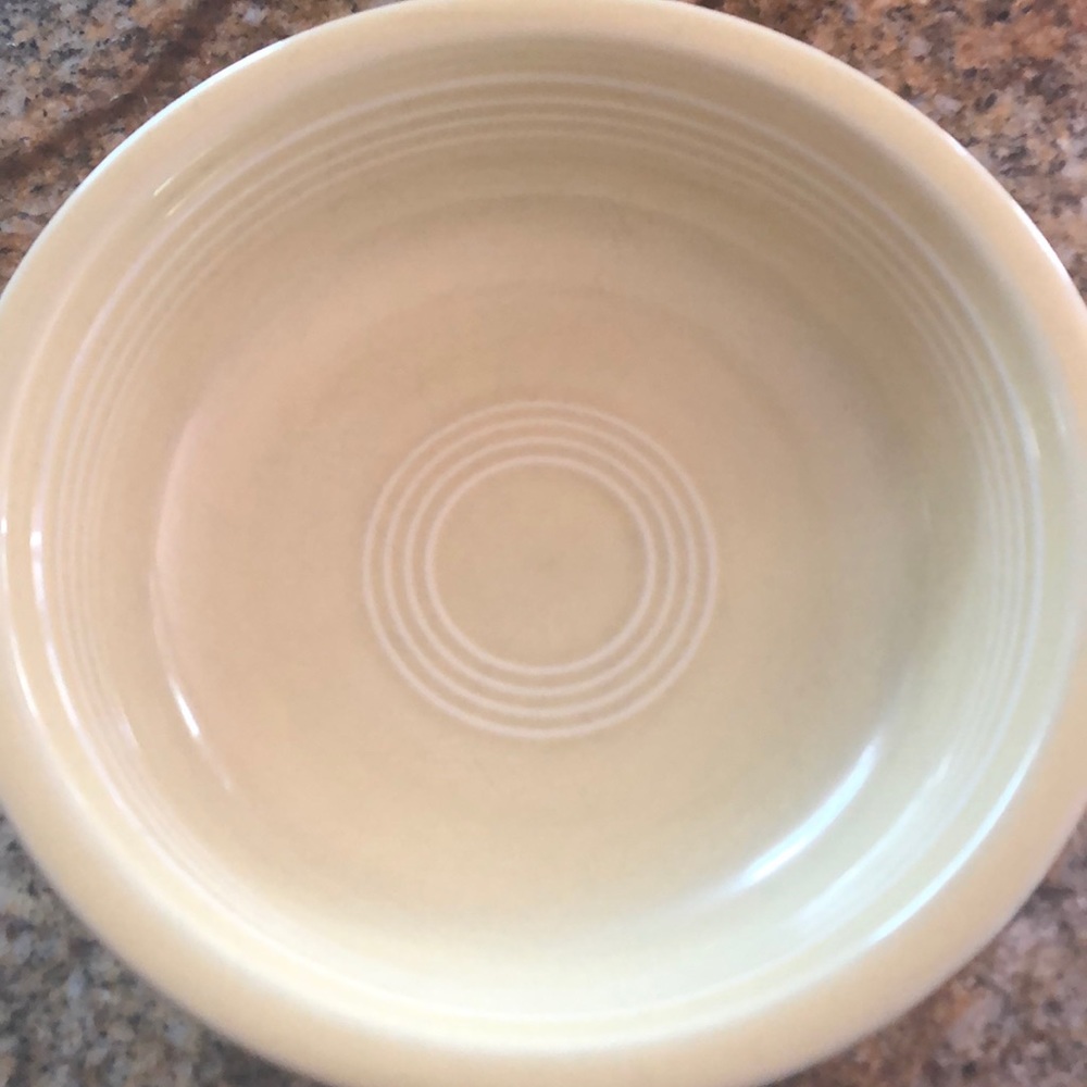 Fiesta Retired Pale Yellow 19oz Bowl